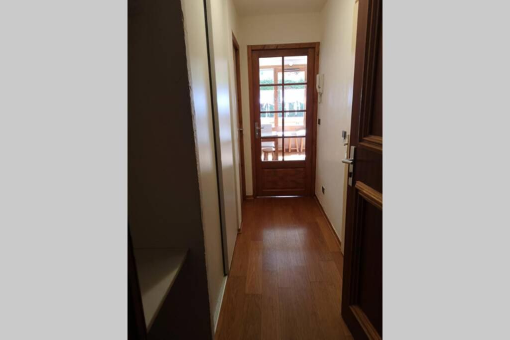 Bright Refurbished Apartment - Central אוש מראה חיצוני תמונה