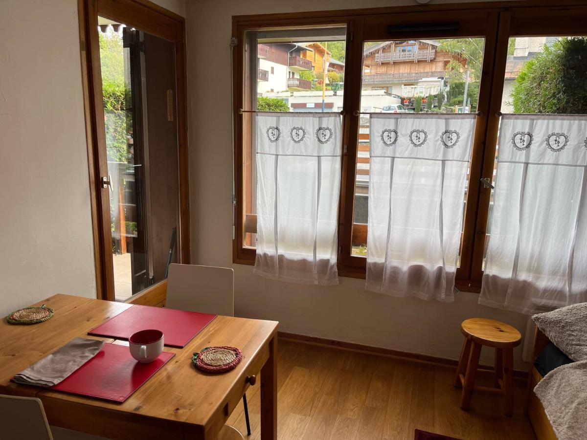 Bright Refurbished Apartment - Central אוש מראה חיצוני תמונה