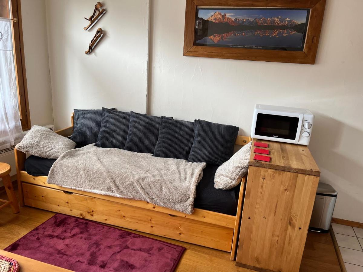 Bright Refurbished Apartment - Central אוש מראה חיצוני תמונה